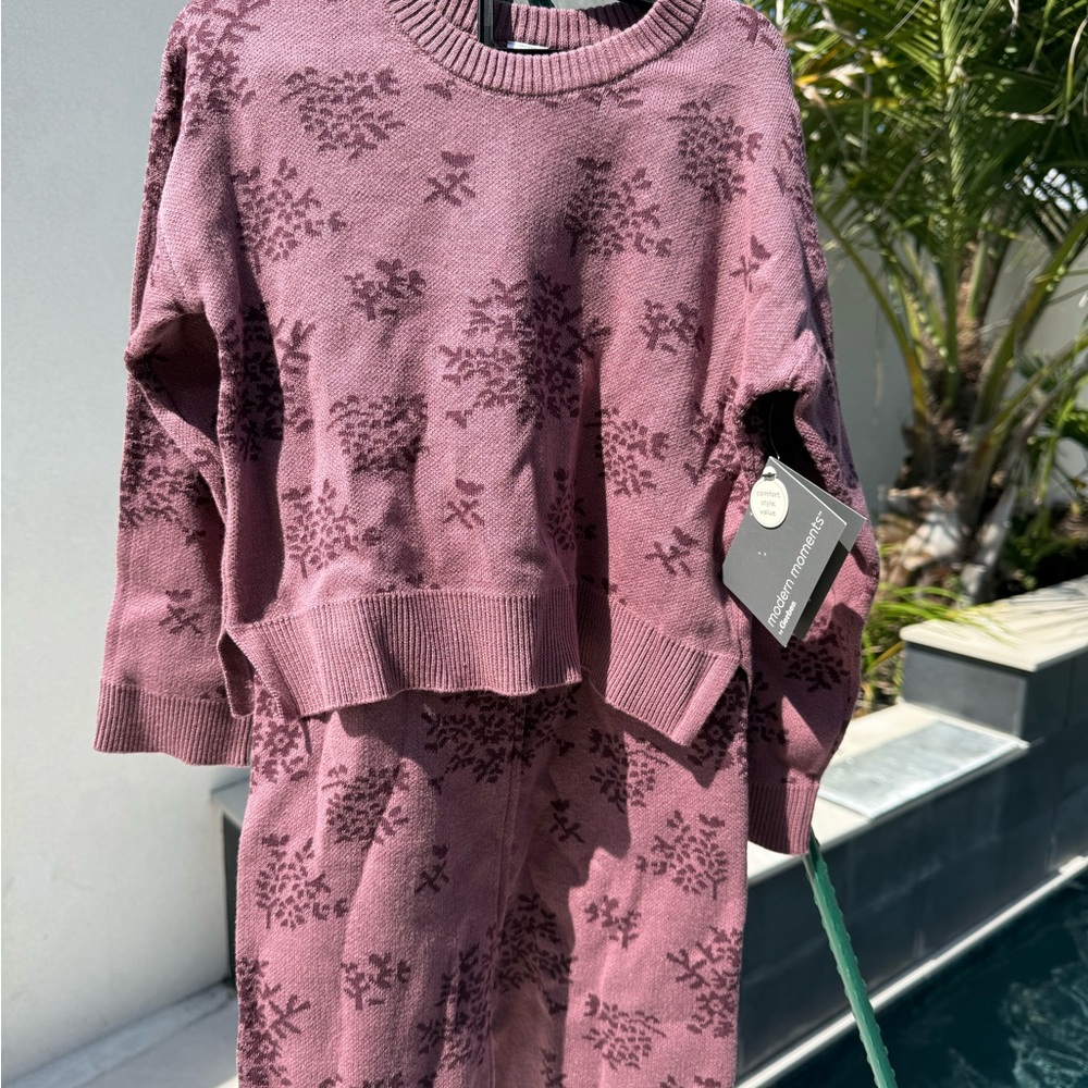 NEW w/ Tags Gerber Mauve Snowflake Sweater